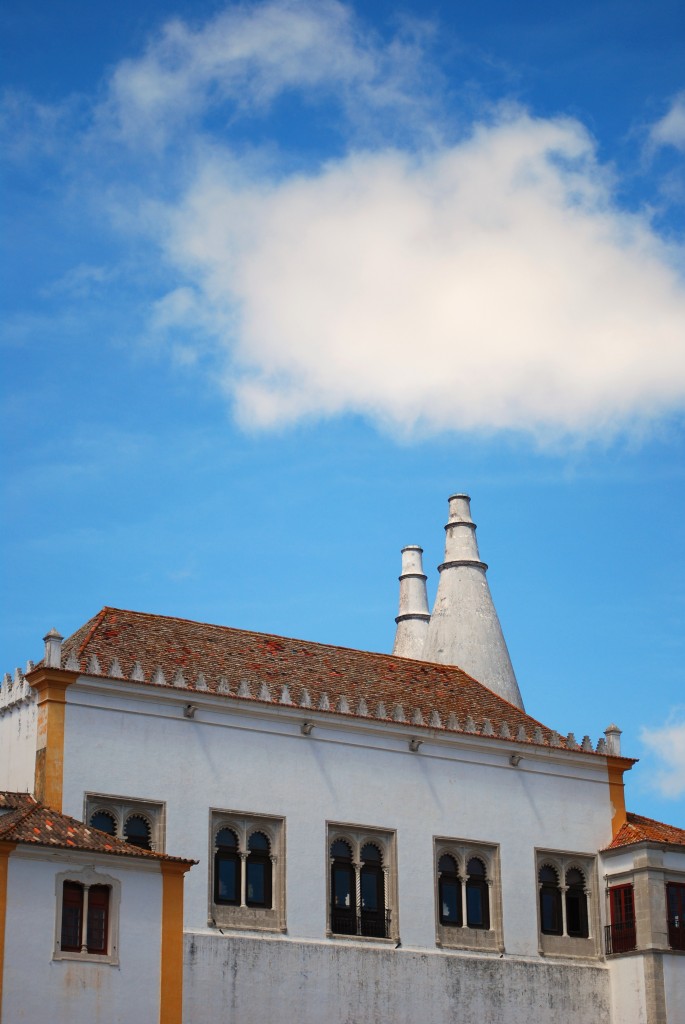 Palacio National de Sintra voyage by le polyedre 685x1024 CARNET DE VOYAGE / PORTUGAL #03 : LES ENVIRONS DE LISBONNE 