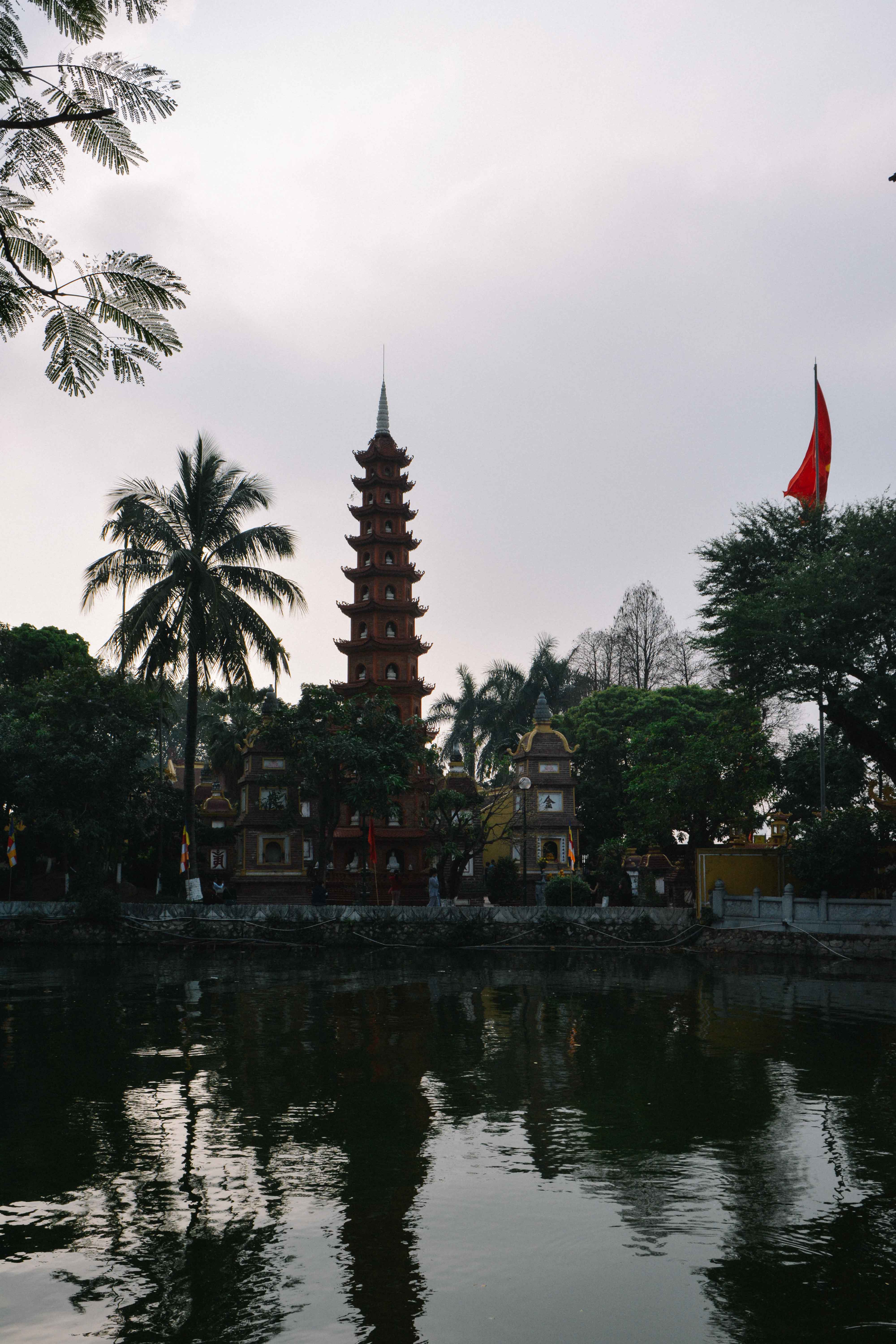 La pagode Tran Quoc à Hanoi au Vietnam
