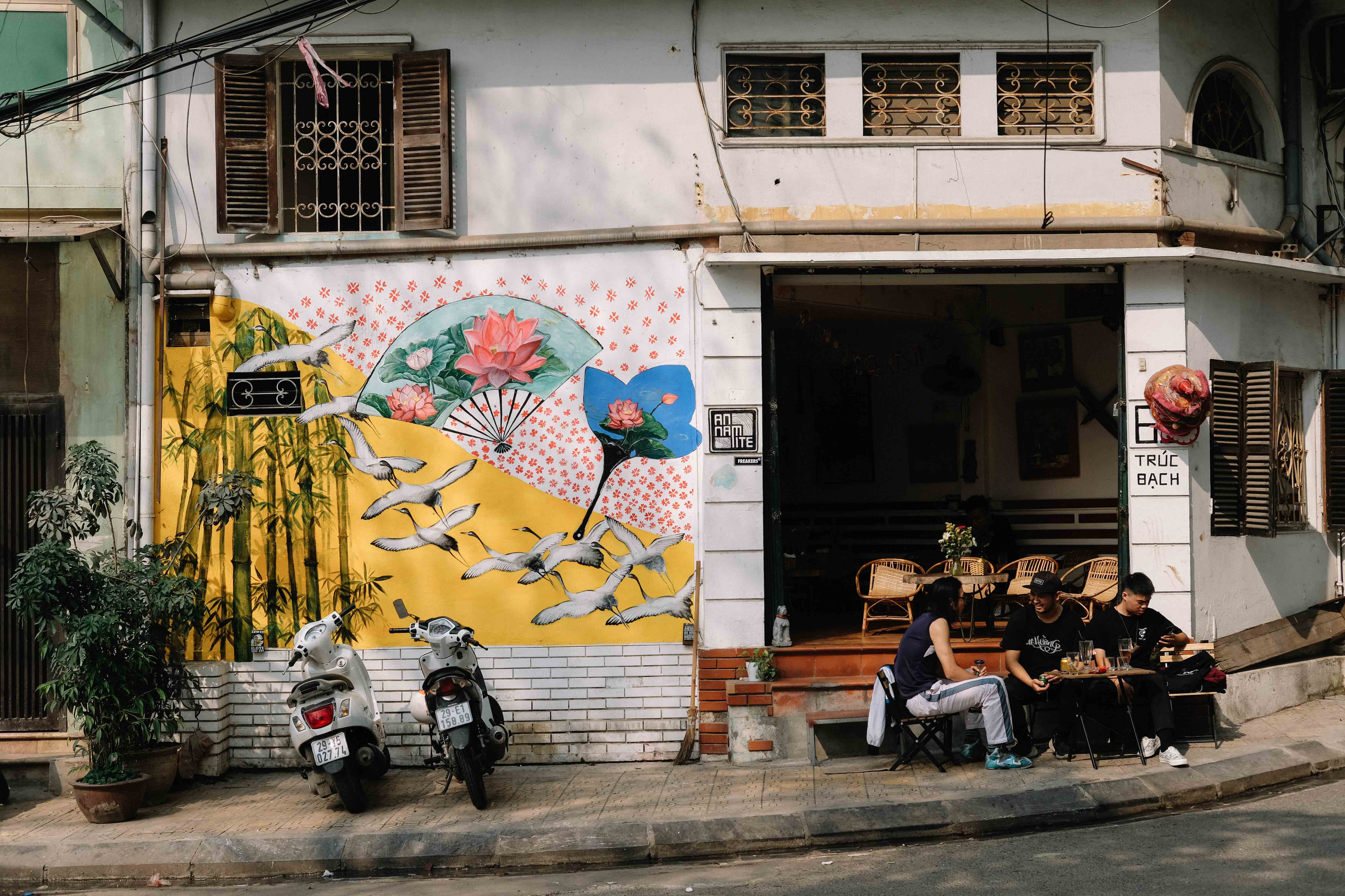 le quartier autour du lac turc bach à hanoi au vietnam