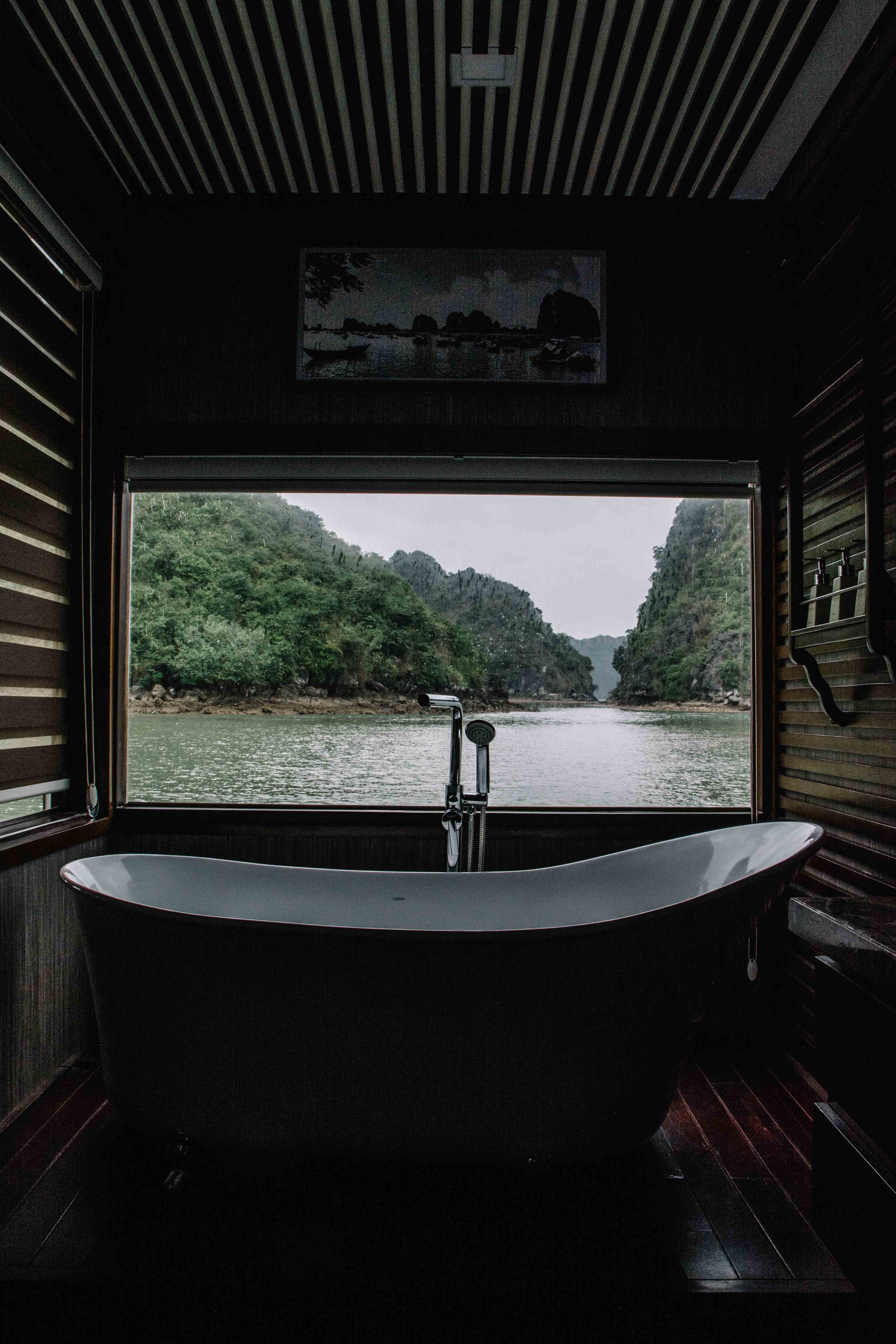 voyage au vietnam avec une croisière sur la baie d'Ha Long