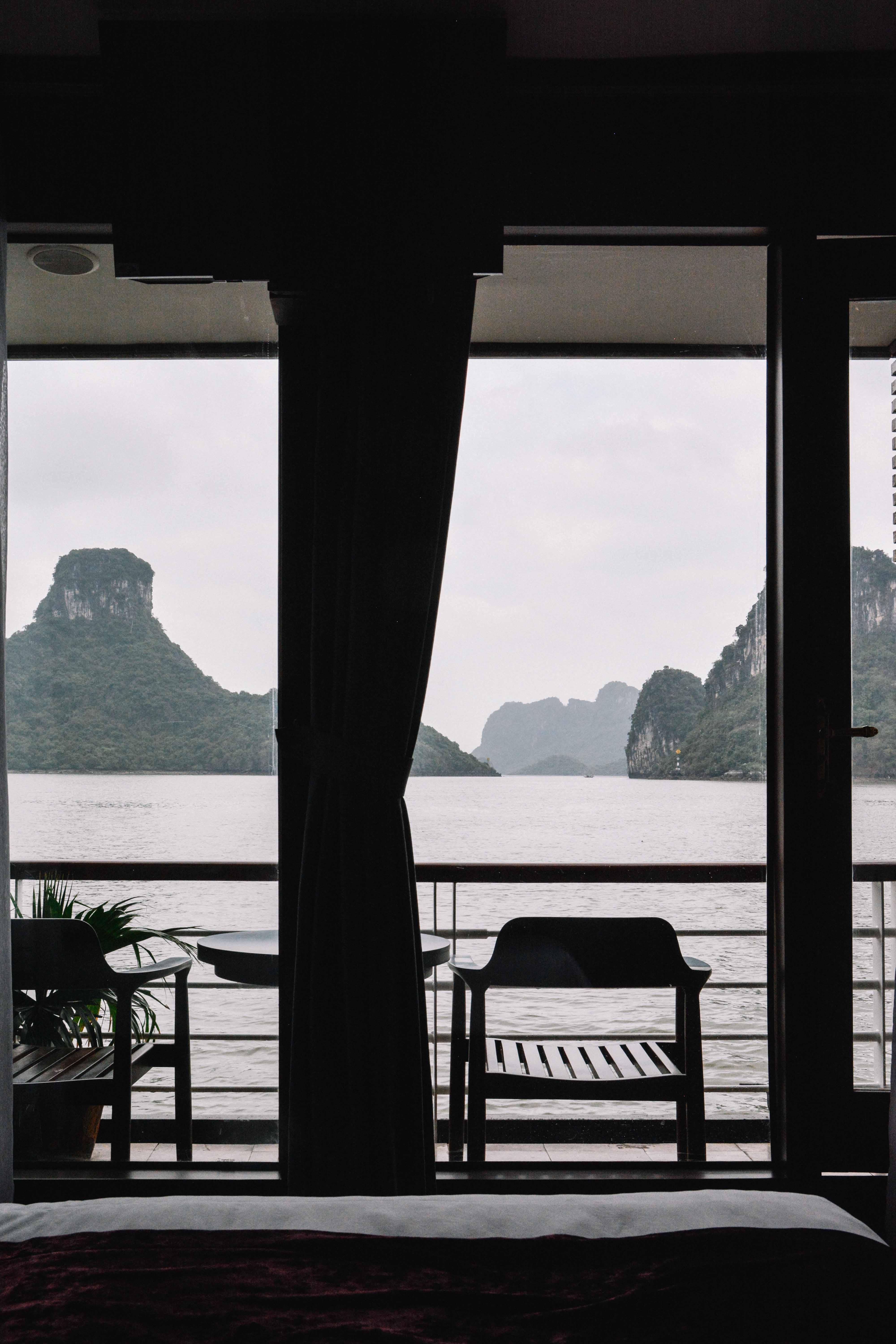 voyage au vietnam avec une croisière sur la baie d'Ha Long