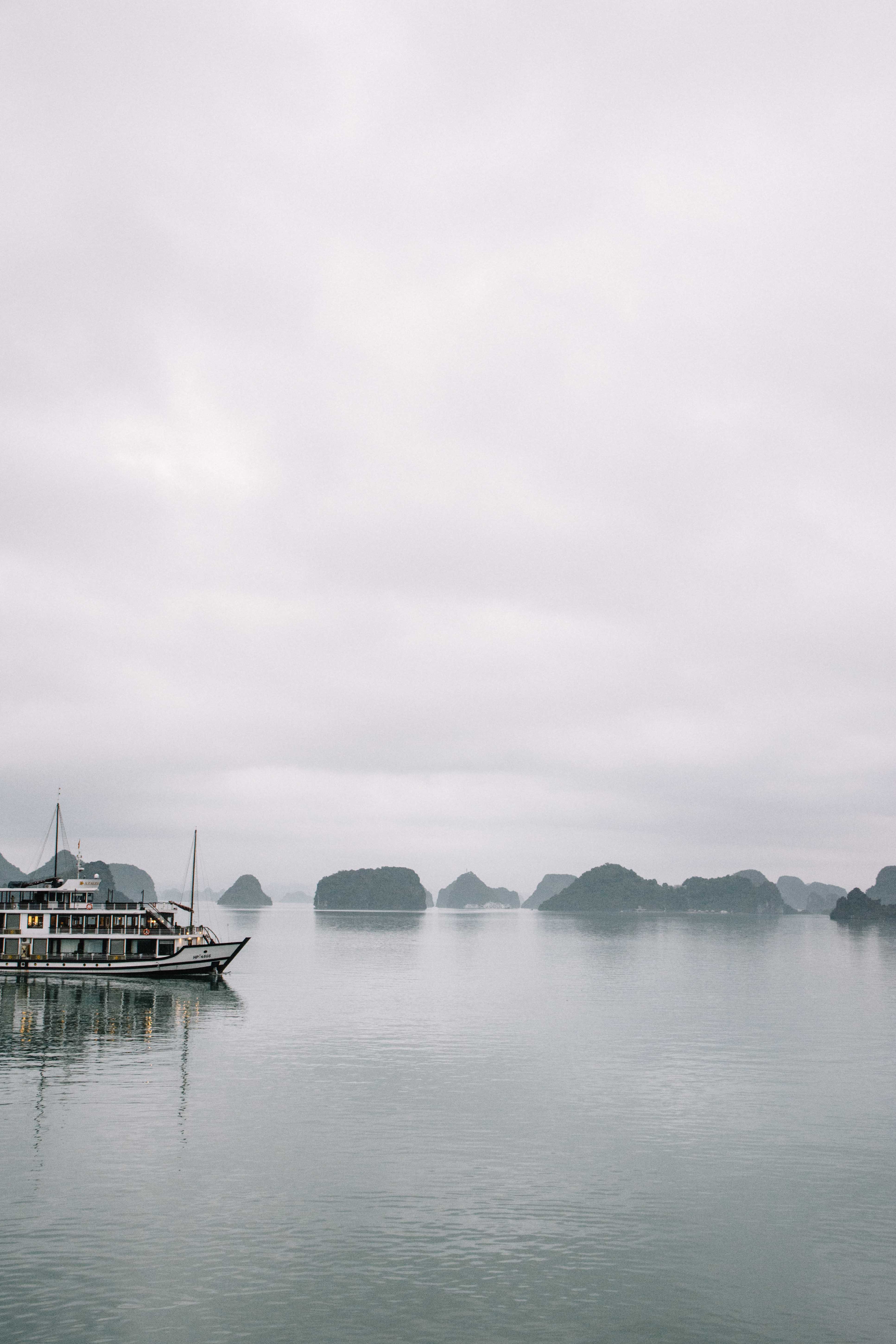 voyage au vietnam avec une croisière sur la baie d'Ha Long