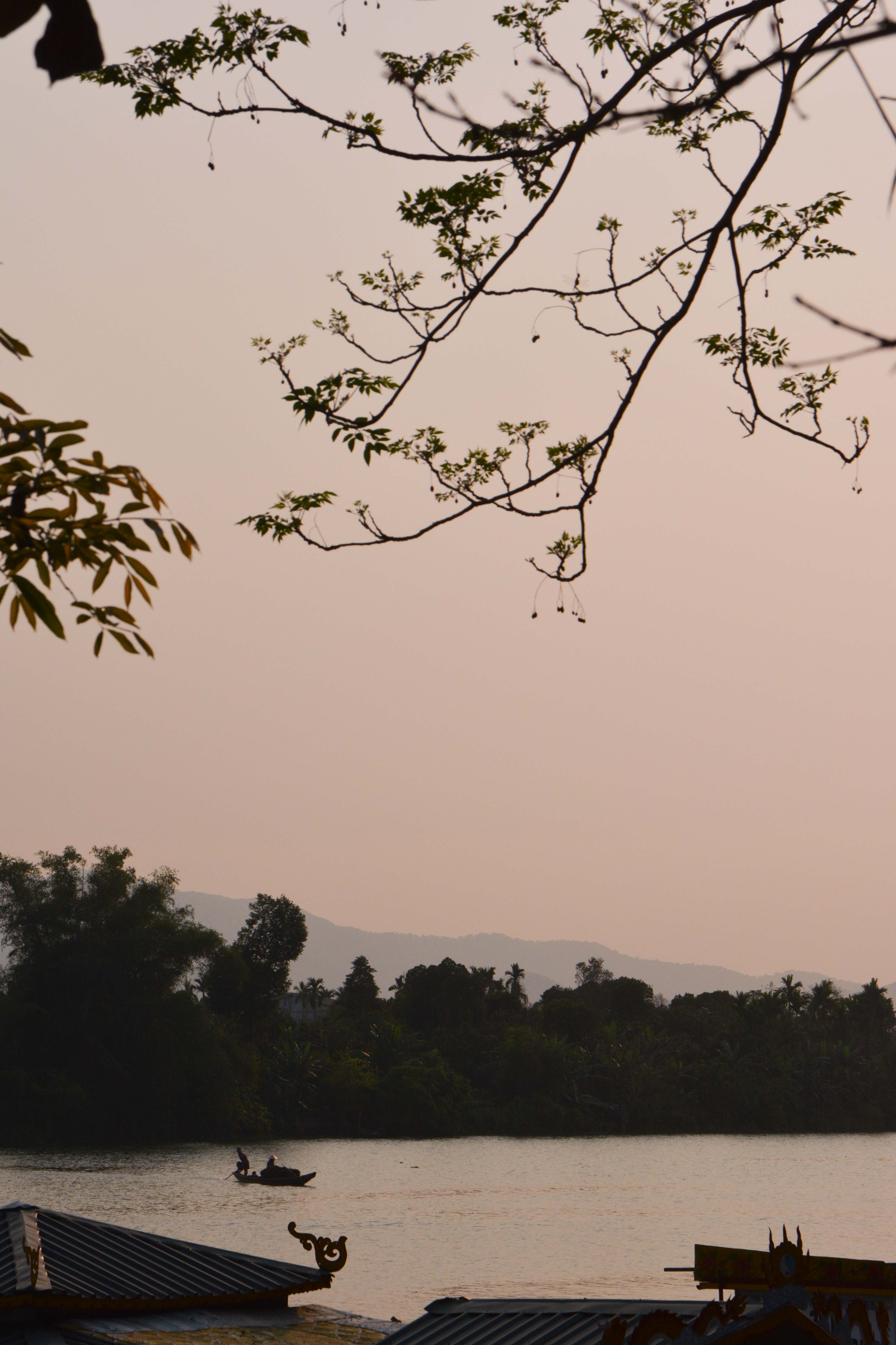 La rivières des parfums à Hué, au Vietnam